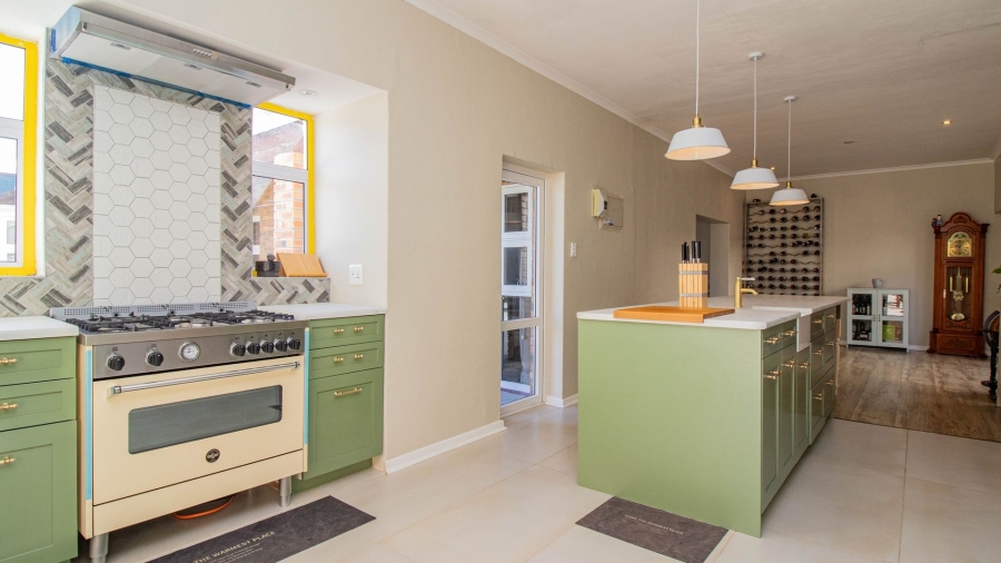 3 Bedroom Property for Sale in Westcliff Western Cape